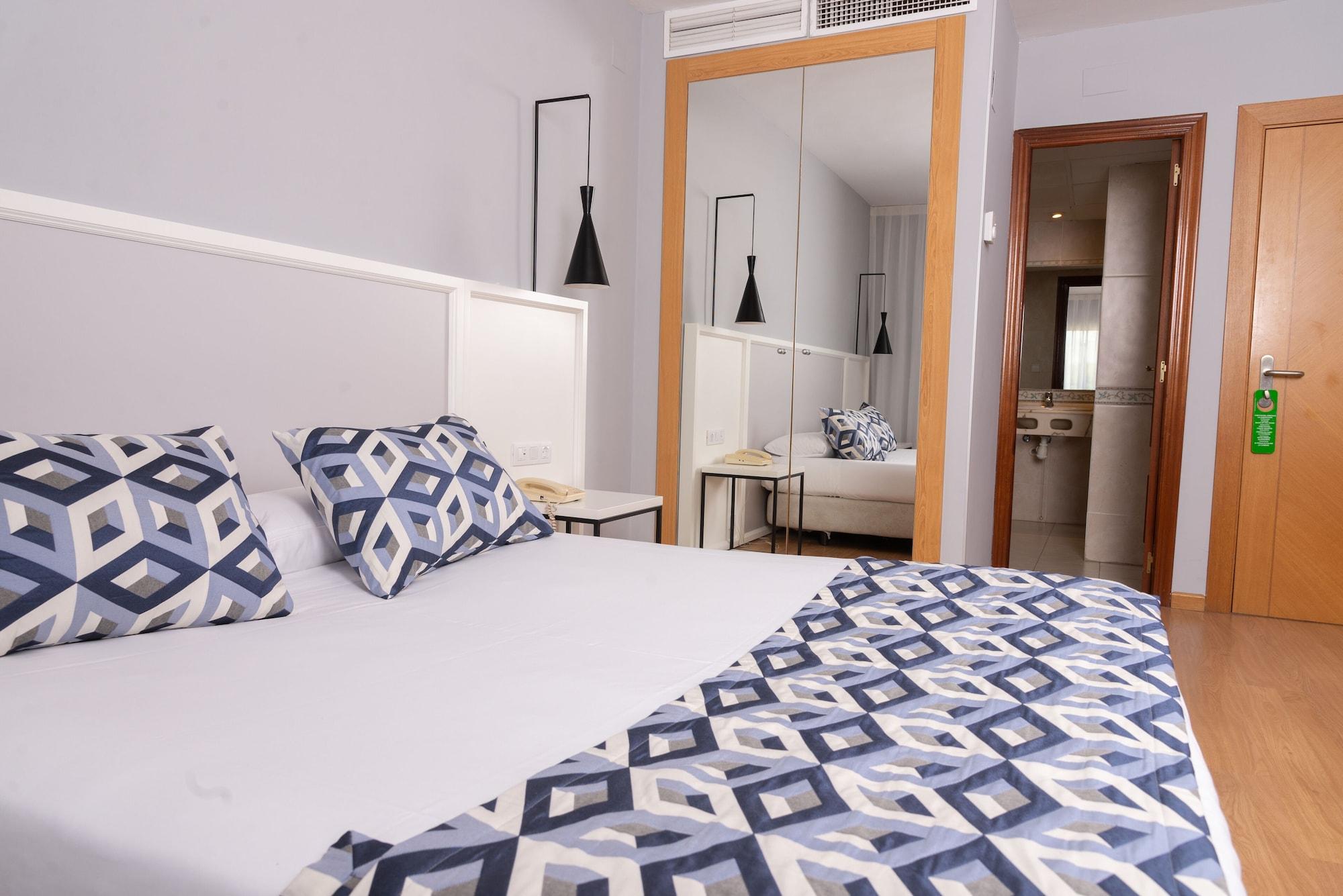 Hotel Beleret Valenza Esterno foto