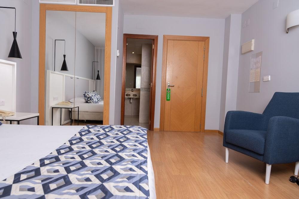 Hotel Beleret Valenza Esterno foto