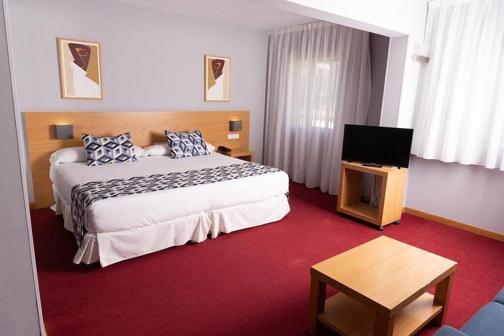 Hotel Beleret Valenza Esterno foto