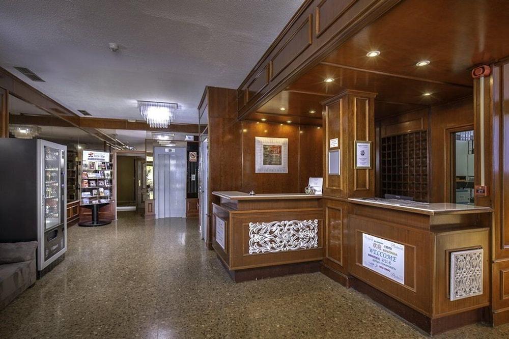 Hotel Beleret Valenza Esterno foto
