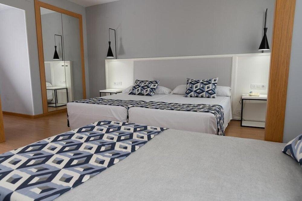 Hotel Beleret Valenza Esterno foto