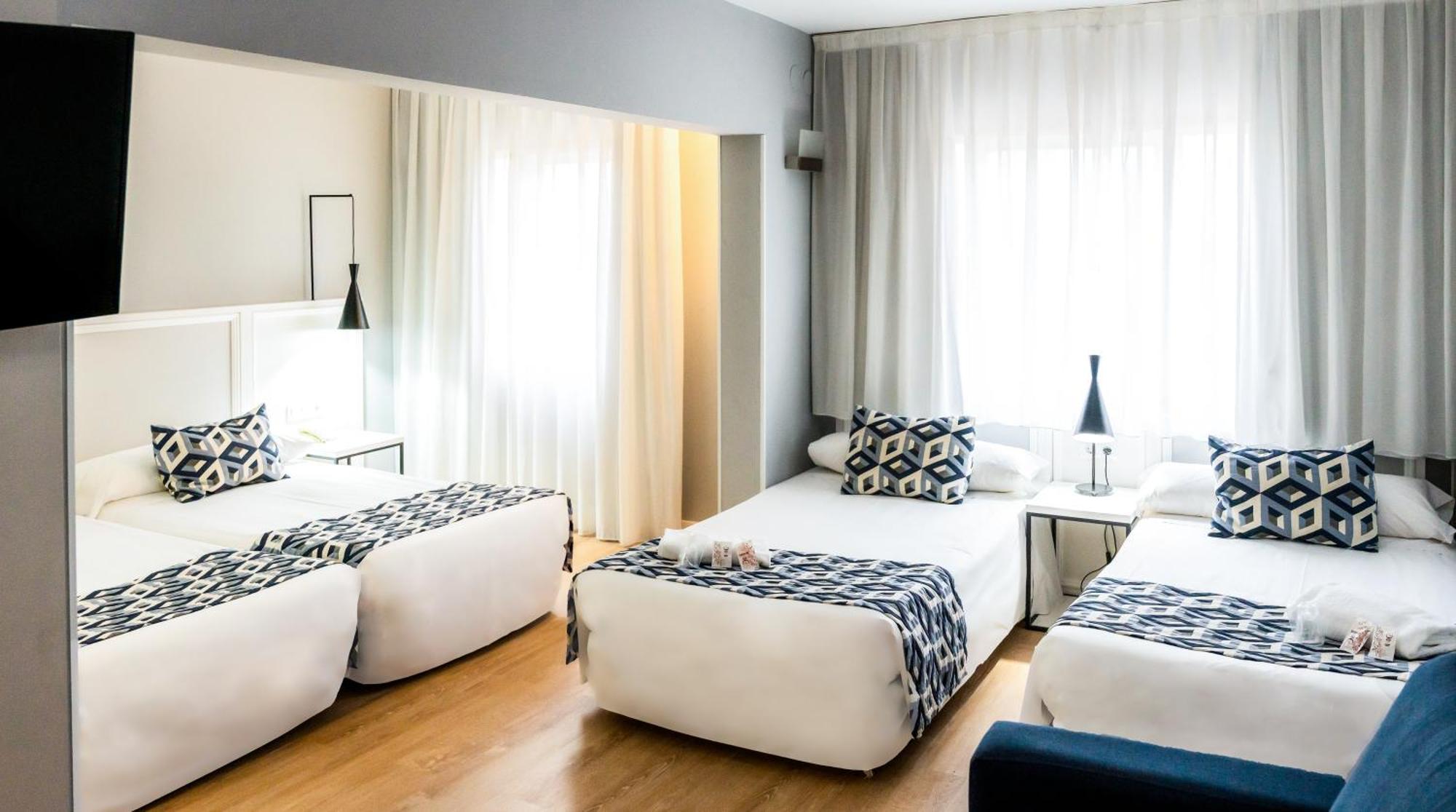 Hotel Beleret Valenza Esterno foto