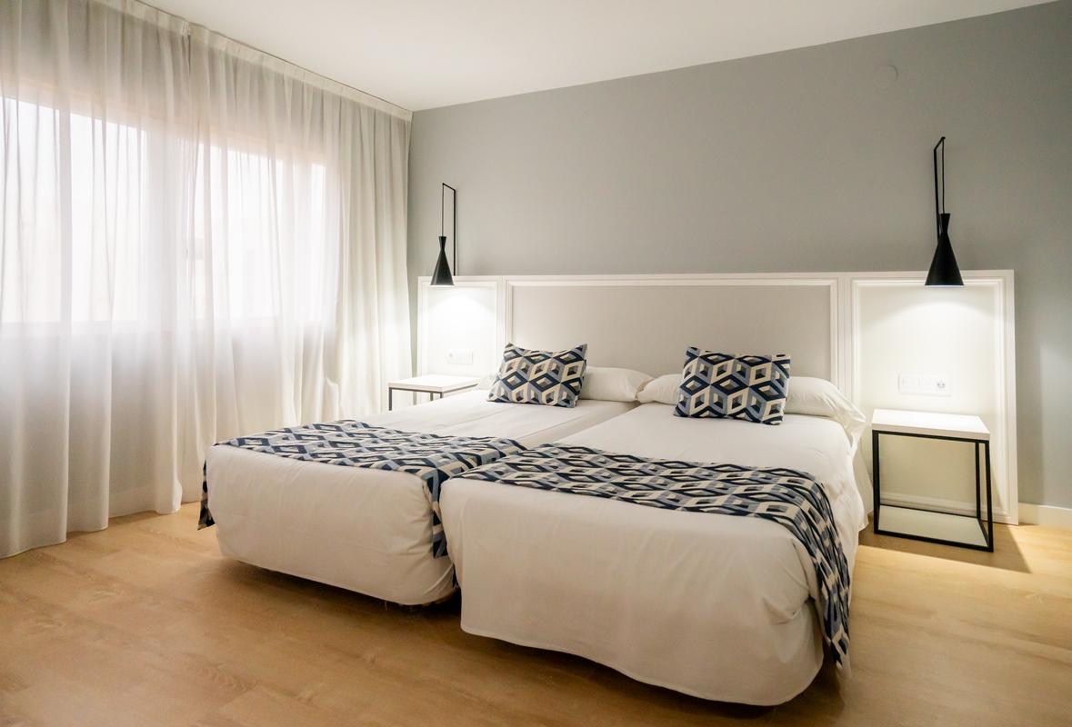 Hotel Beleret Valenza Esterno foto