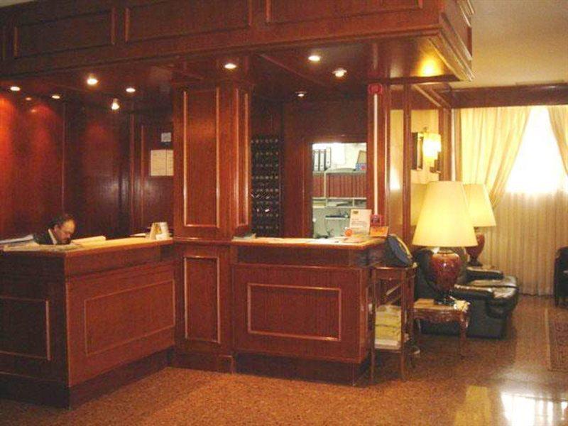 Hotel Beleret Valenza Interno foto